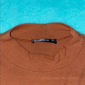 Emma Chamberlain Shein collection turtle neck top